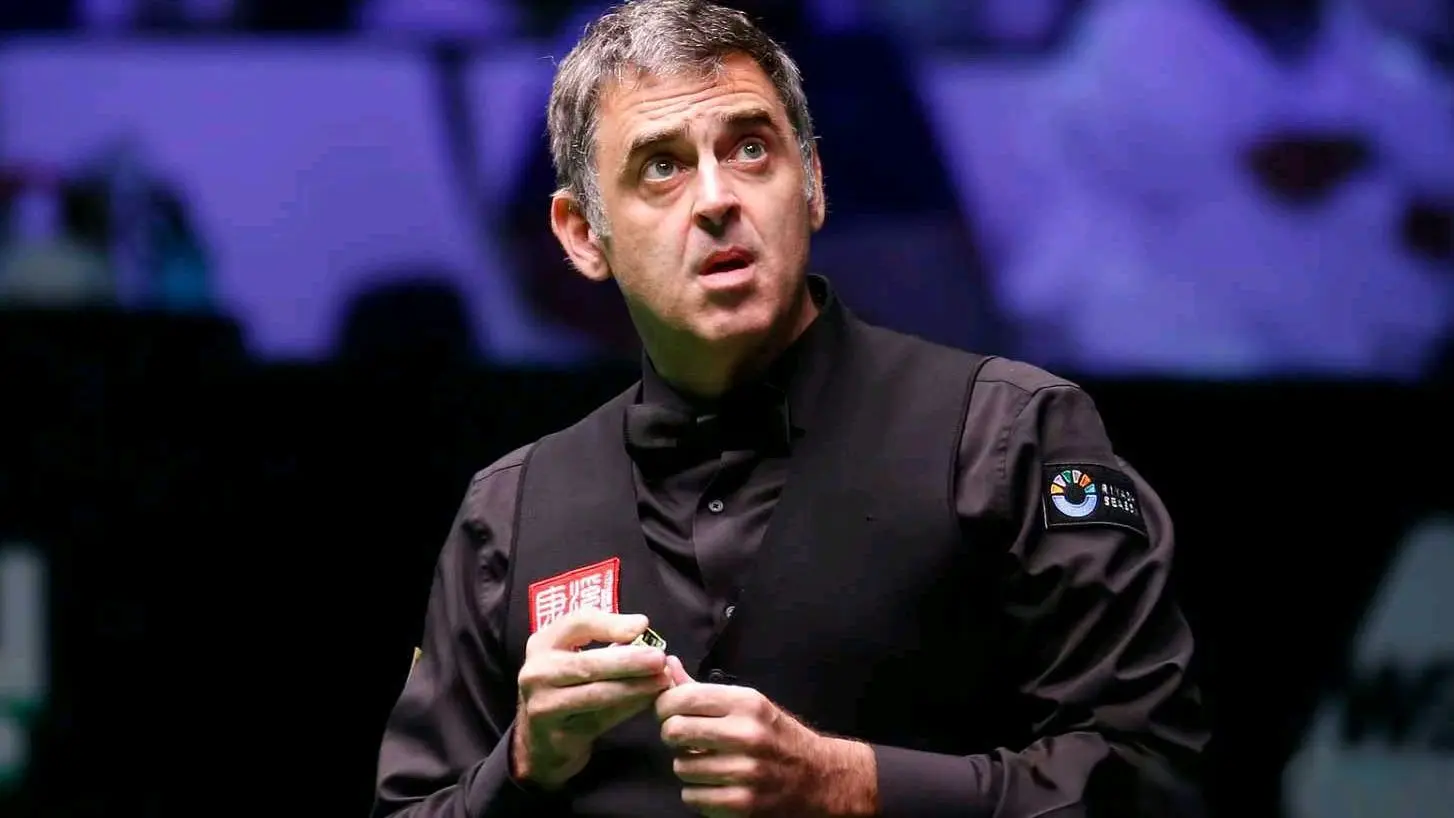 在回顾自己, 重回前三时, 而他会在沙