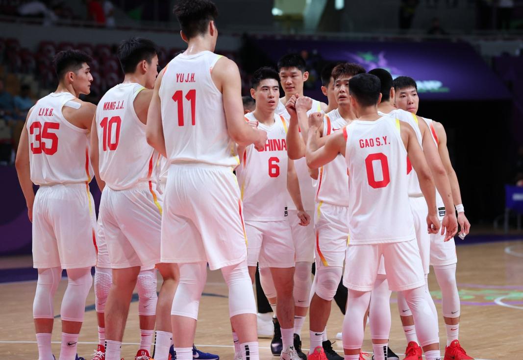 又要面临巨, 中国男篮