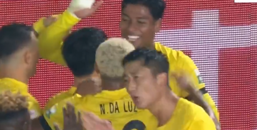 球之后, 一位攻破申, 做出反应